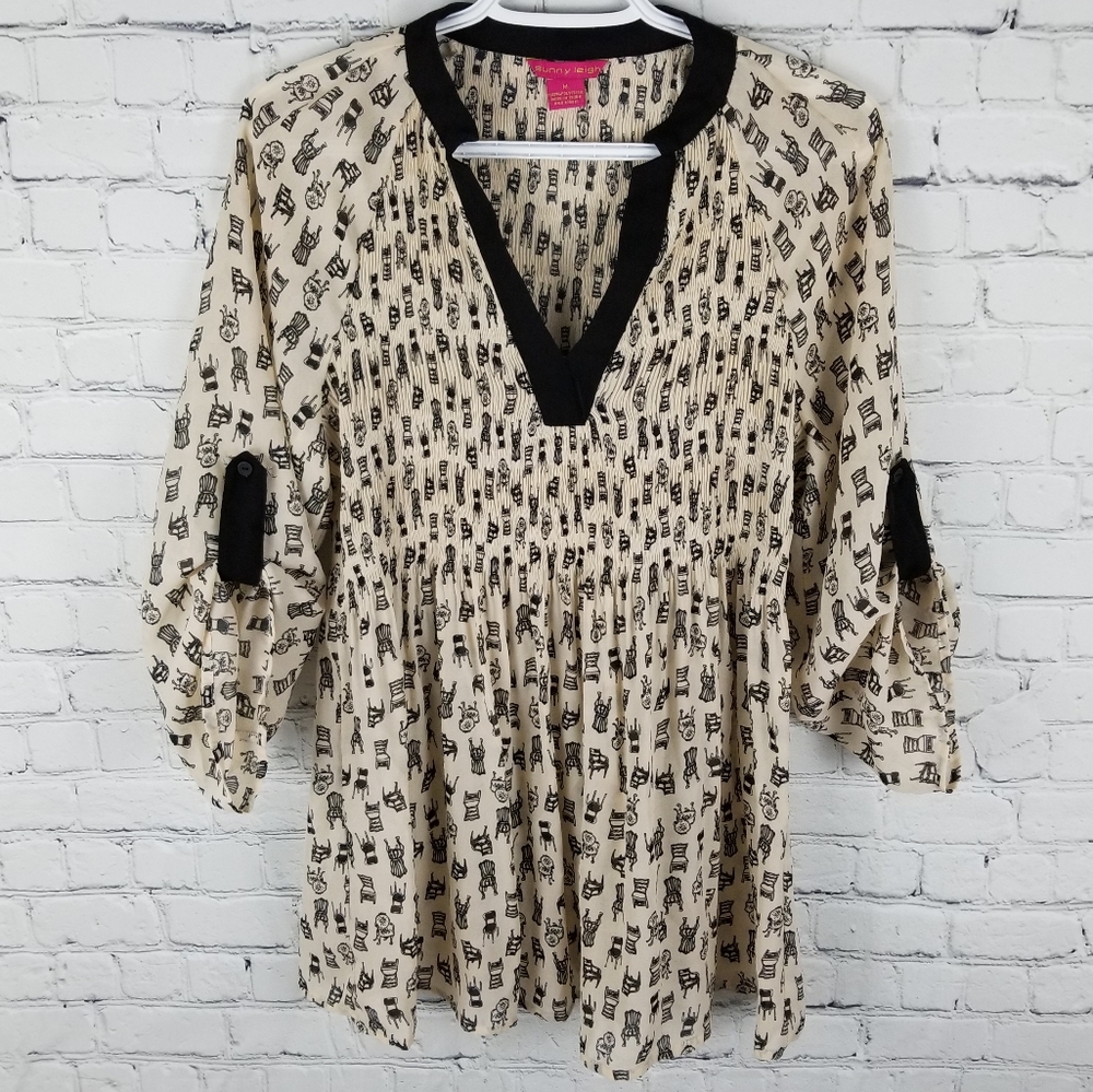SUNNY LEIGH | shirred v-neck flowy blouse